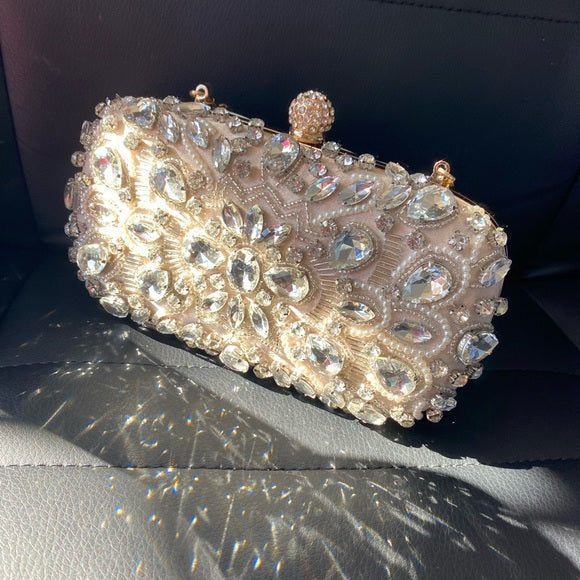 Jewel Crystal Clutch - Sparkle and Elegance for Your Special Moments