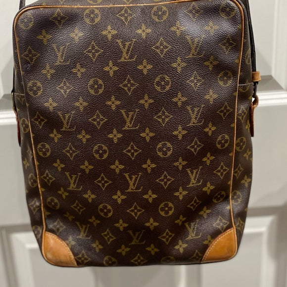 Louis Vuitton Shoulder Bag | Iconic Elegance and Timeless Style