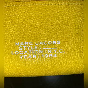 Marc Jacobs The Leather Zip-Around Wallet