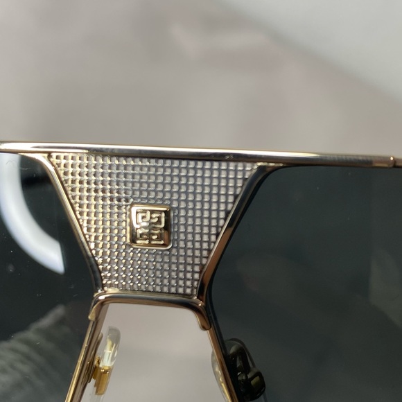 Givenchy Oversize Aviator Sunglasses