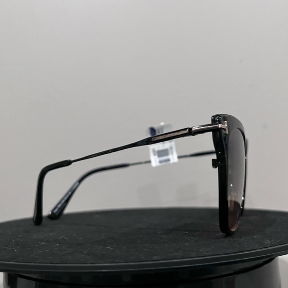 m_6933dadea0dc2b001e7246e5 Tom Ford Faron 56mm Gradient Cat Eye Sunglasses