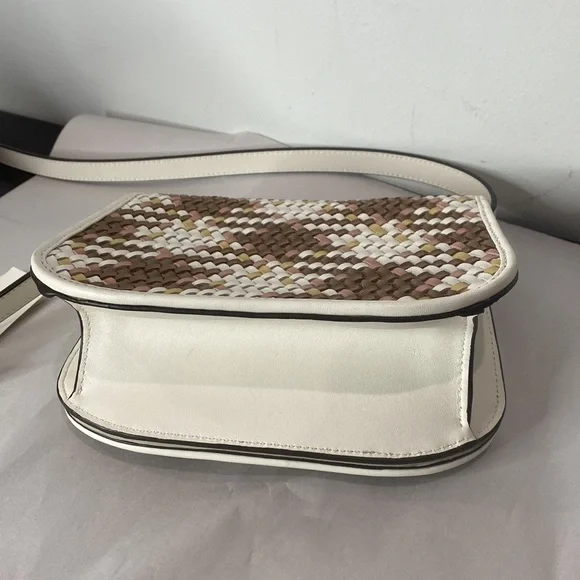 m_wp_65527ae5f644e580aa5dfa97 Tory Burch Britten Woven Small Saddle Bag