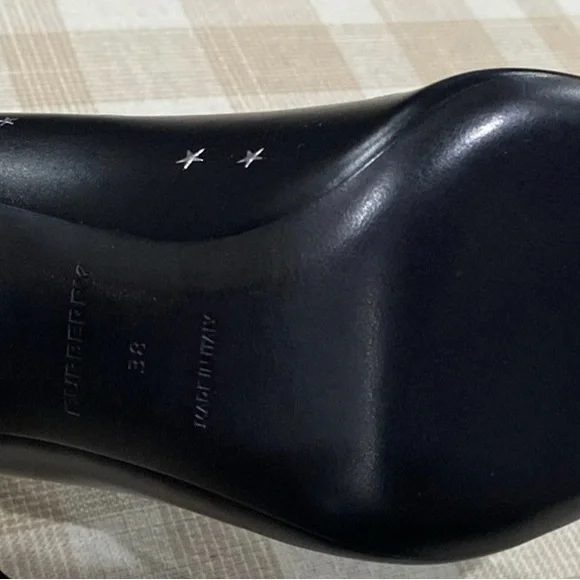 m_wp_67661091ed3f4af01dc59fe5 Burberry Vintage Check Pointed-Toe Pumps