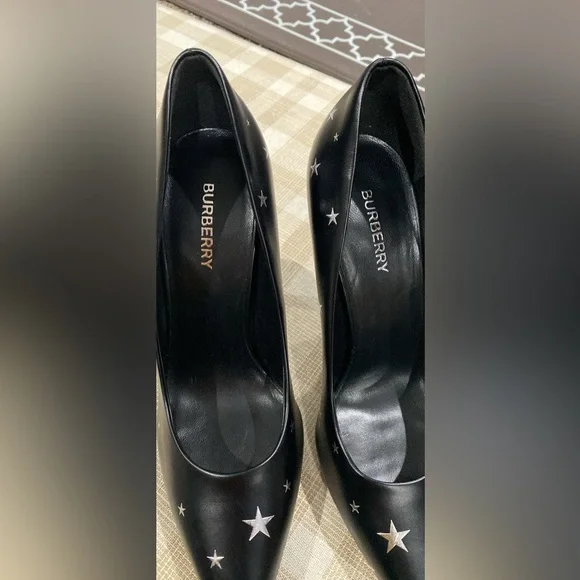 m_wp_67661092c479b81e03303e40 Burberry Vintage Check Pointed-Toe Pumps