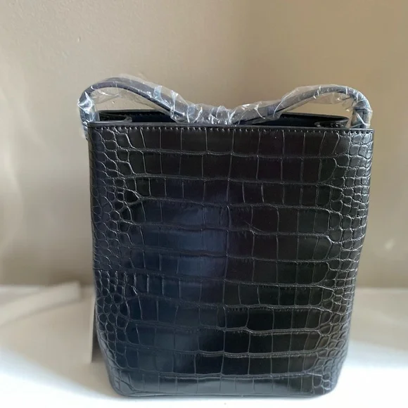 m_wp_67ed7d83e9c77d9cbff66d79 Aota Black Croc-Embossed Leather Crossbody Bag