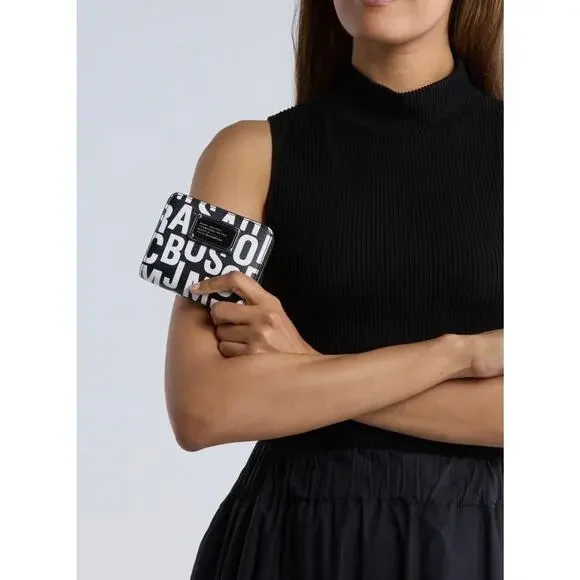Marc Jacobs Jumbles Logo Compact Wallet
