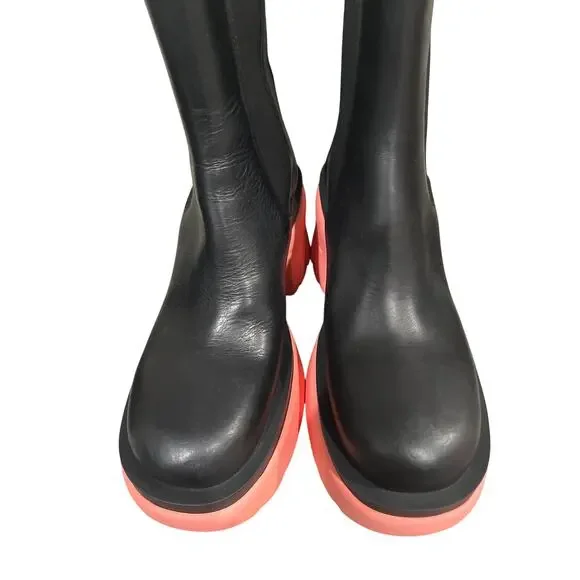m_wp_69569b9e2c9e4481019edf7d Bottega Veneta Flash Chelsea Boots - Black Leather with Pink Lug Sole