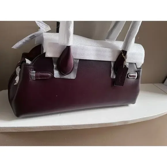 m_wp_69779d871986c246e0ca9376 COACH Empire Carryall Bag - Leather Crossbody Bag